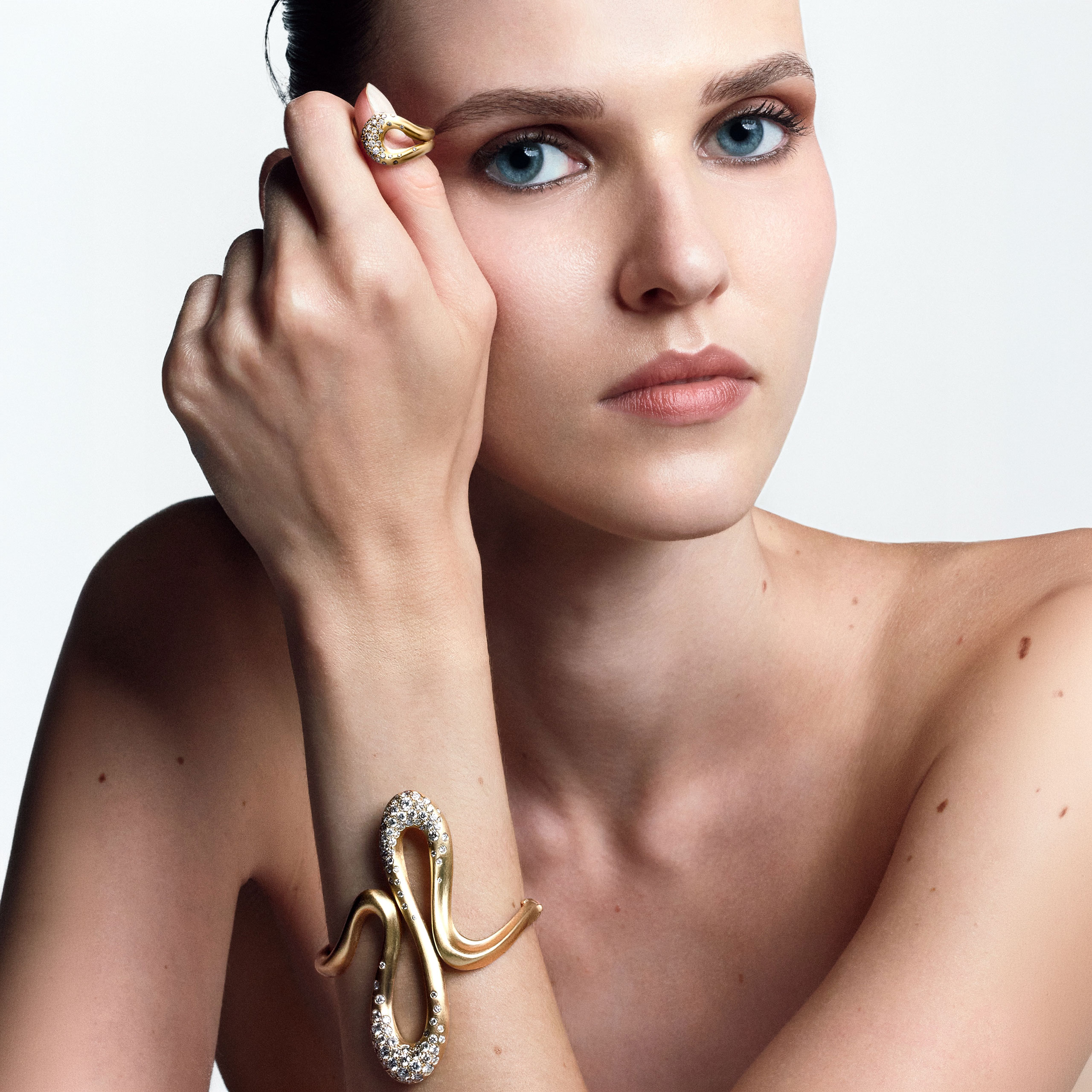 Nada Ghazal’s ECHOES High Jewellery collection was handcrafted in her Beirut atelier by the house’s in-house goldsmiths